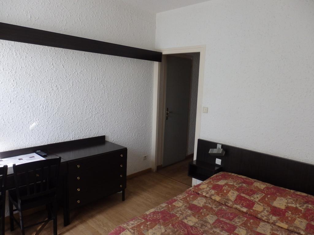 Servhotel Morestel Екстериор снимка