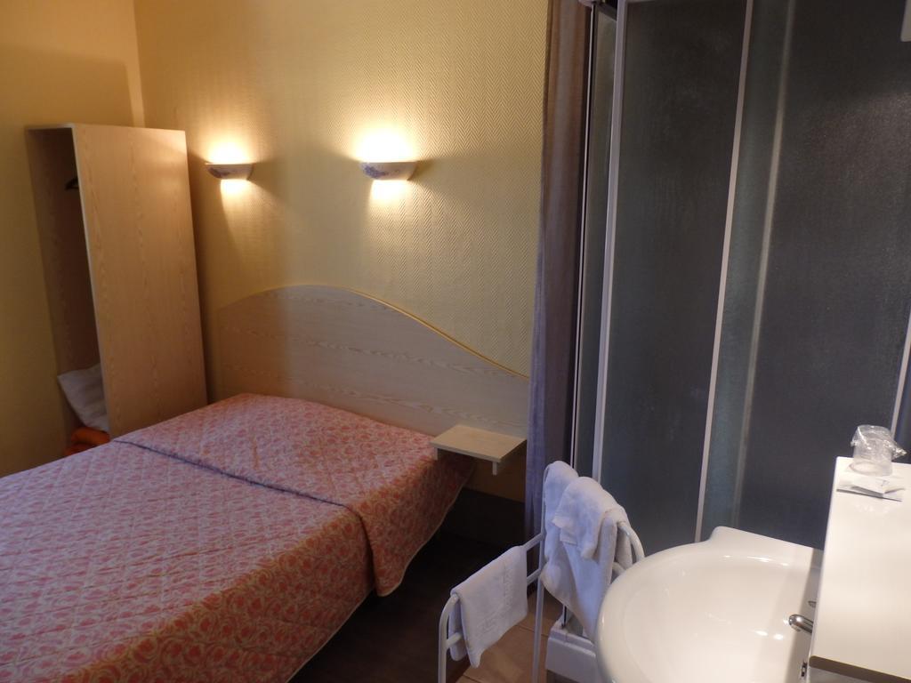Servhotel Morestel Екстериор снимка