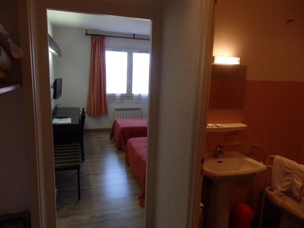 Servhotel Morestel Екстериор снимка