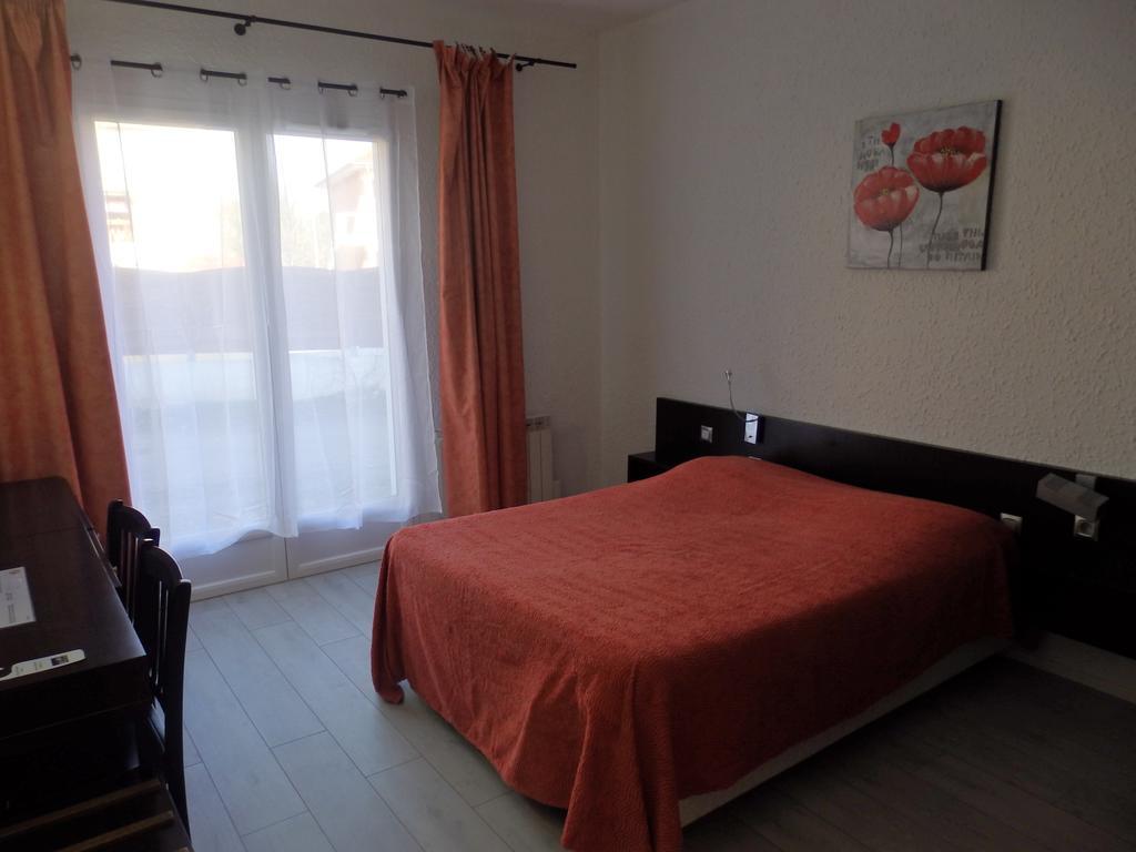 Servhotel Morestel Екстериор снимка